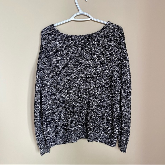 H&M Cozy Sweater - Picture 2 of 4